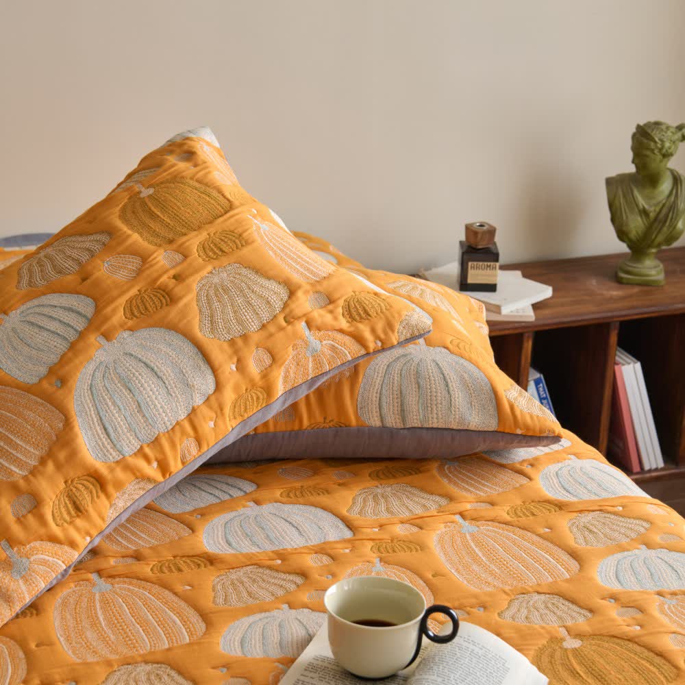 Three-Layer Cotton Gauze Pumpkin Quilt | Eco-Friendly 100% Cotton | Available in Full, Queen, Cal King, King Sizes