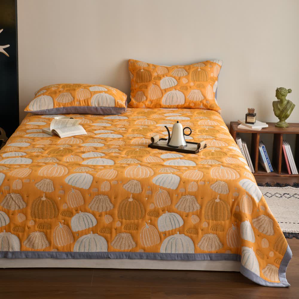 Three-Layer Cotton Gauze Pumpkin Quilt | Eco-Friendly 100% Cotton | Available in Full, Queen, Cal King, King Sizes