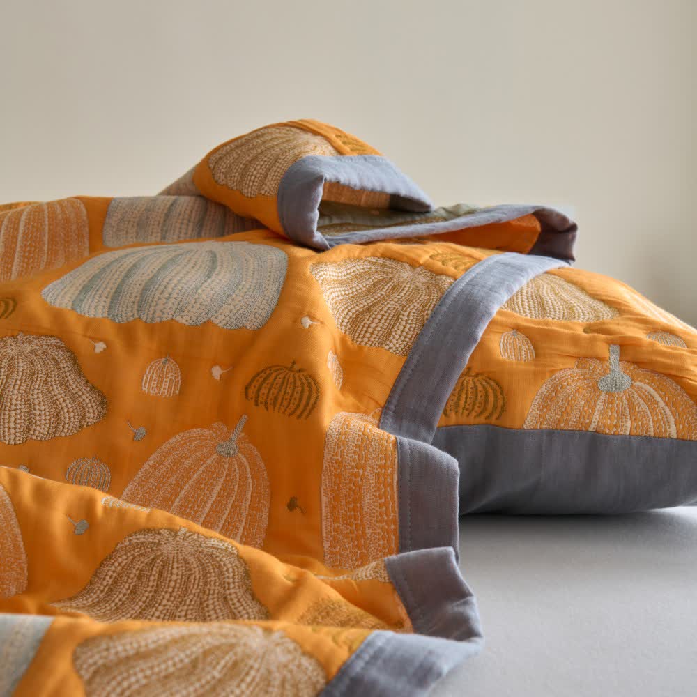 Three-Layer Cotton Gauze Pumpkin Quilt | Eco-Friendly 100% Cotton | Available in Full, Queen, Cal King, King Sizes