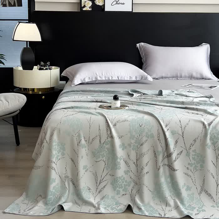 Bamboo Fiber Quilt | Eco-Friendly & Breathable | Full/Queen Size