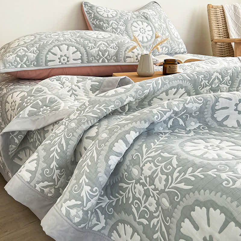 Geometric Pattern Coverlet Blanket | Soft Cotton-Polyester Blend | Available in Twin, Full, Queen, King Sizes