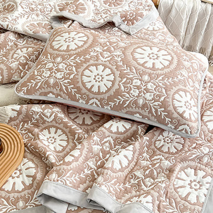 Geometric Pattern Coverlet Blanket | Soft Cotton-Polyester Blend | Available in Twin, Full, Queen, King Sizes