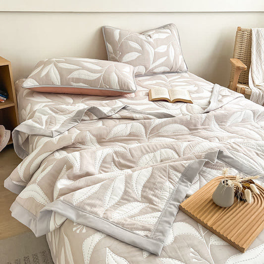 Leaf Pattern Jacquard Coverlet Blanket | Eco-Friendly Cotton-Polyester | Available in Twin, Full, Queen, King Sizes