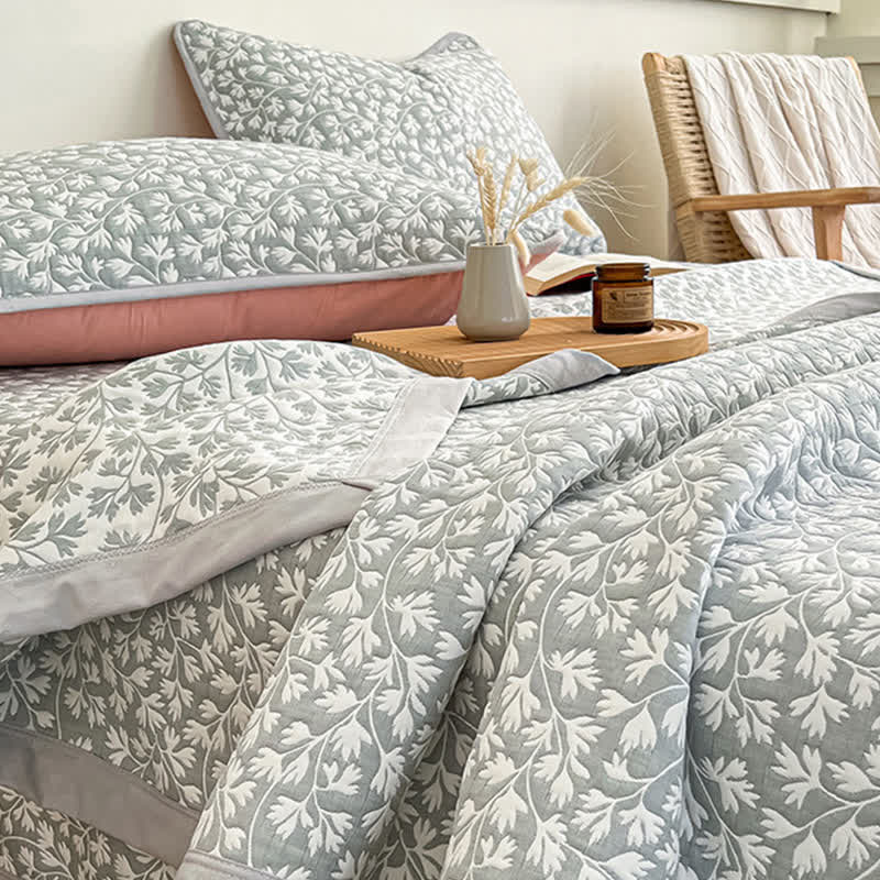 Coverlet Blanket | Floral Jacquard Cotton-Polyester Blend | Twin, Full, Queen, King Sizes
