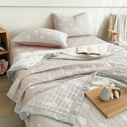 Leaf Pattern Jacquard Coverlet | Cotton-Polyester Blend | Twin, Full, Queen, King Sizes