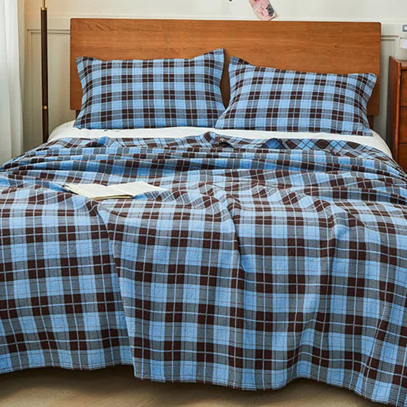 Vintage Plaid Quilt Set | Cotton | Includes Quilt & 2 Pillow Shams