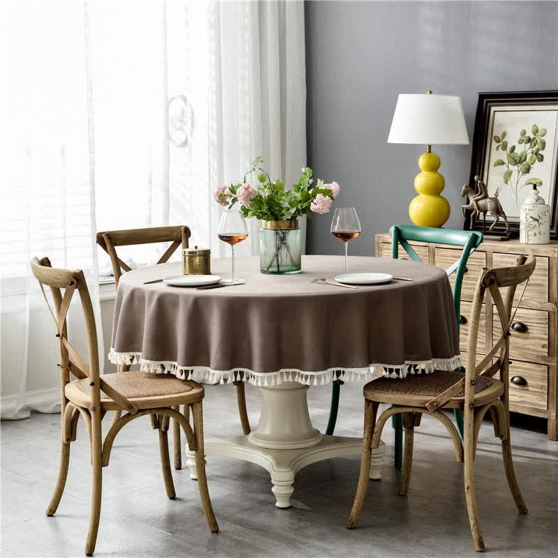 Round Christmas Tablecloth | Washable Polyester with Tassels | Elegant Design