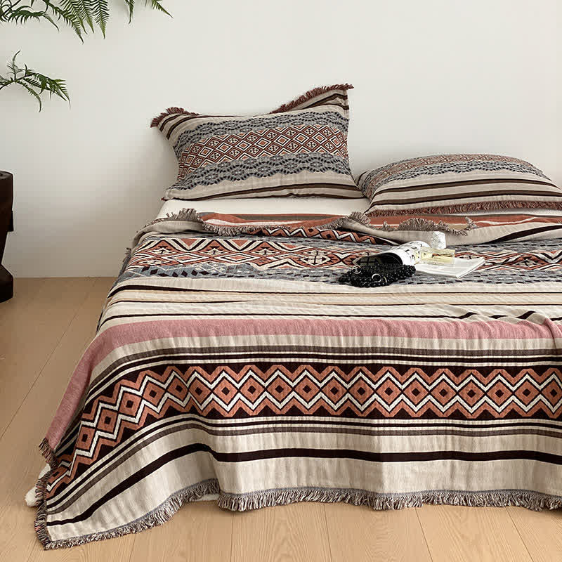 Animal Print Cotton Gauze Quilt | Eco-Friendly | Full/Queen Size Options