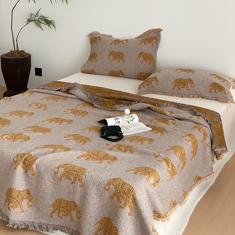 Elephant Print Quilt | Breathable Cotton Gauze | Full/Queen Size