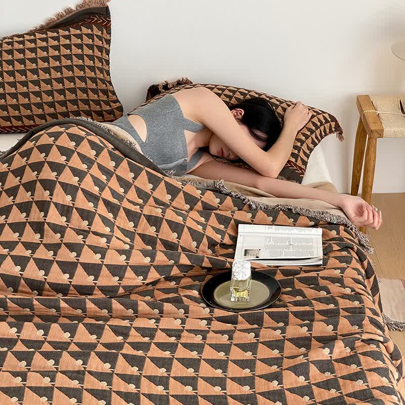Geometric Pattern Four-layer Cotton Gauze Tassel Quilt