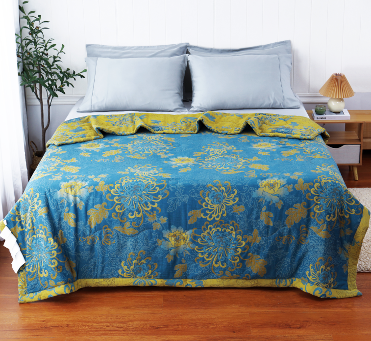 Cotton Summer Quilt | Retro Jacquard Design | Queen & King Sizes