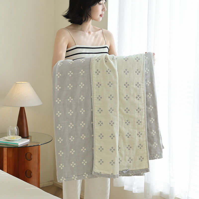 Four-leaf Clover Pure Cotton Gauze Reversible Quilt