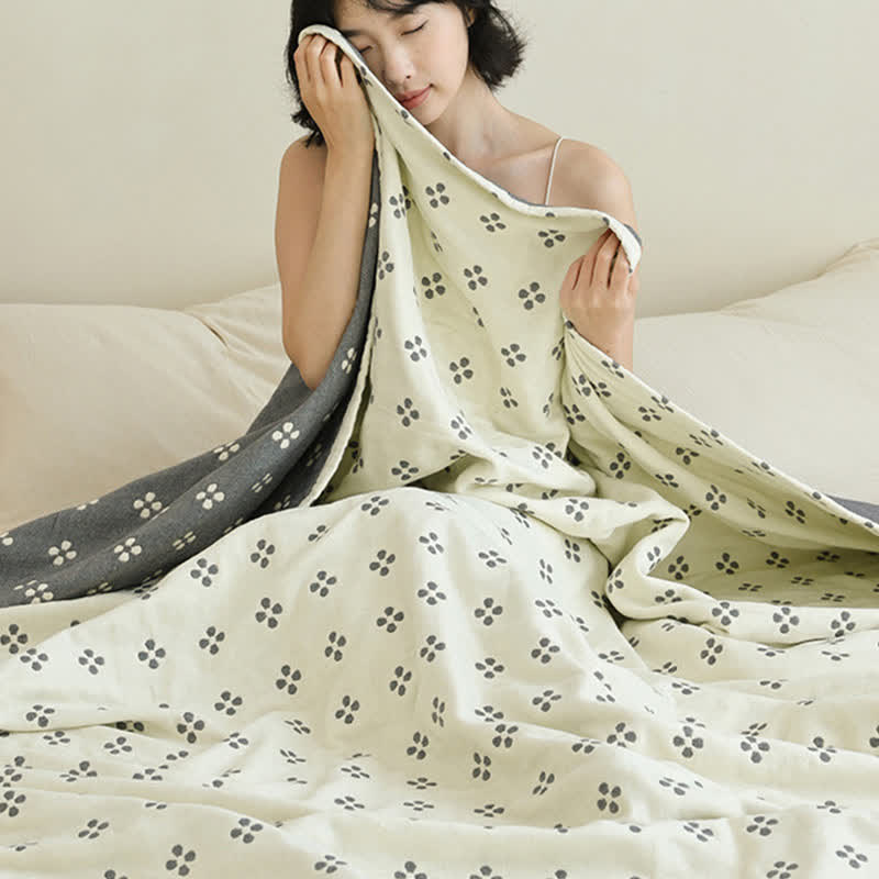 Four-leaf Clover Pure Cotton Gauze Reversible Quilt