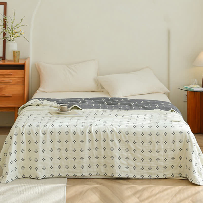 Four-leaf Clover Pure Cotton Gauze Reversible Quilt