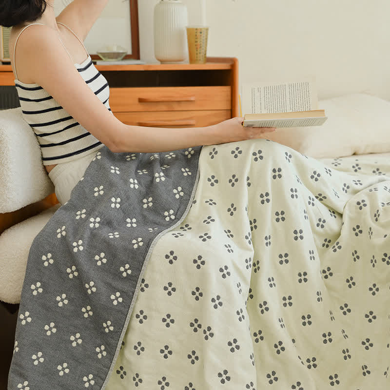 Four-leaf Clover Pure Cotton Gauze Reversible Quilt