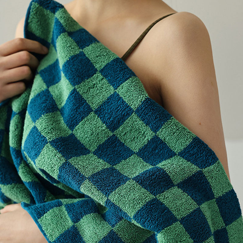 Retro Checkerboard Cotton Towel | Breathable & Soft | 35cm x 75cm