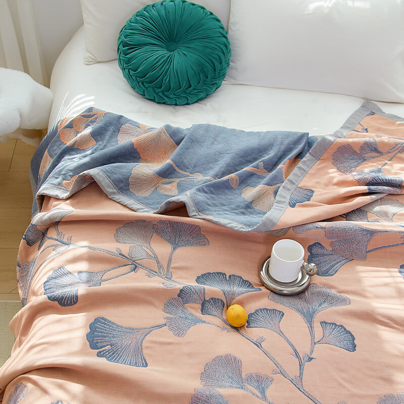 Ginkgo Leaf Reversible Quilt | 70% Cotton & 30% Soybean Fiber | Full/Queen/King Sizes