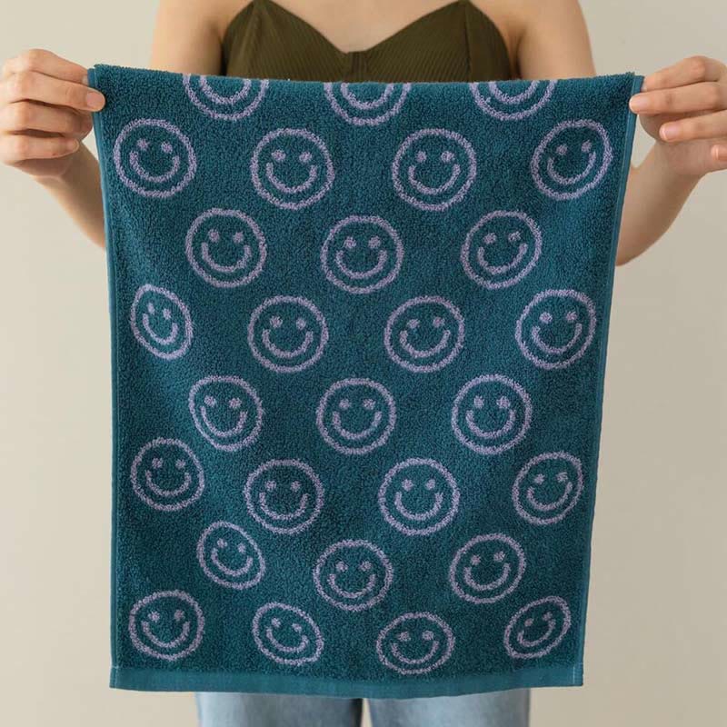 Combed Cotton Towel | Soft & Absorbent | Smiling Pattern | 70cm x 140cm