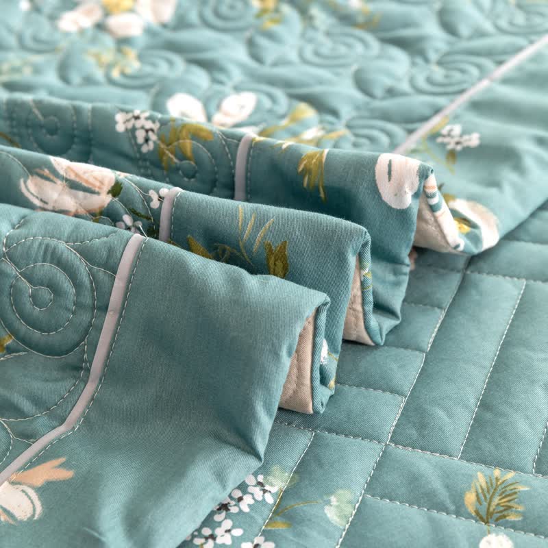 Blooming Floral Bedding Set | 100% Organic Cotton | Quilt & 2 Pillowcases