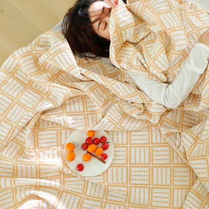 Plaid Quilt | 100% Organic Cotton | Lightweight Reversible Design