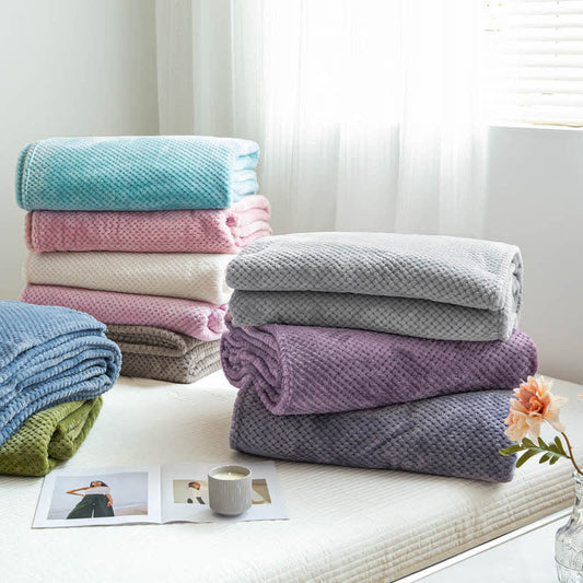 Lightweight Throw Blanket | Soft Polyester | Full Size 71"x79"