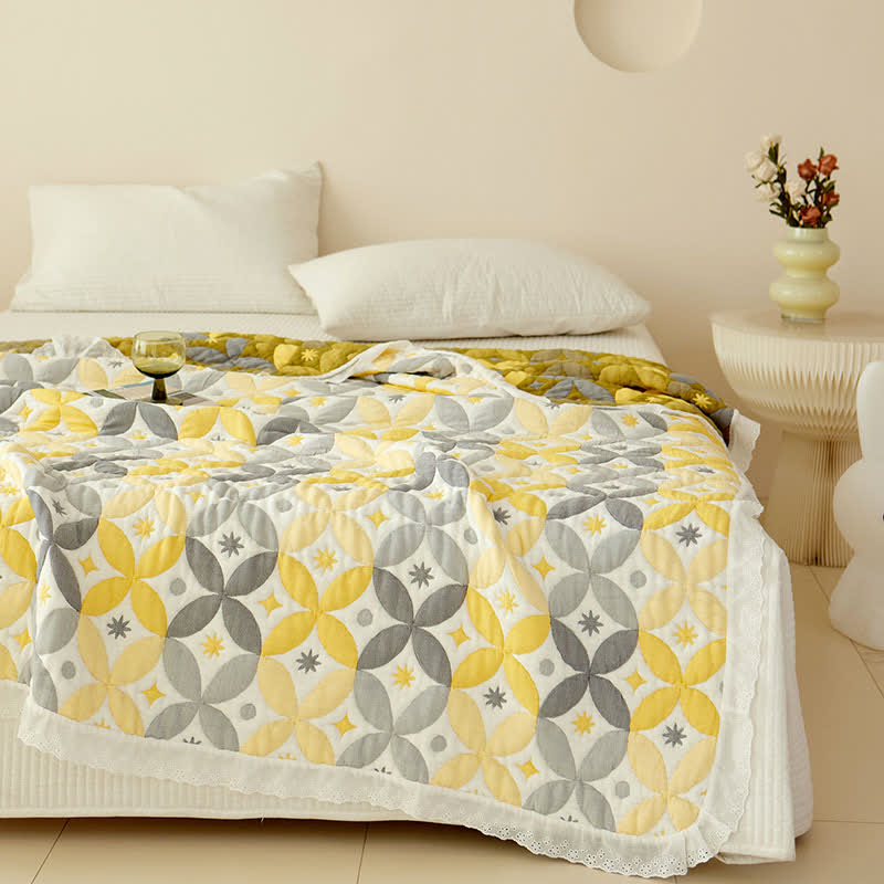 Bamboo Fiber Quilt | Floral Lace Edge | Full & Queen Sizes