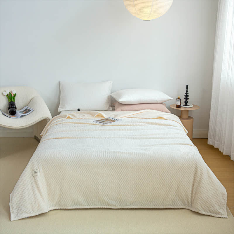Lightweight Throw Blanket | Soft Polyester | Full Size 71"x79"