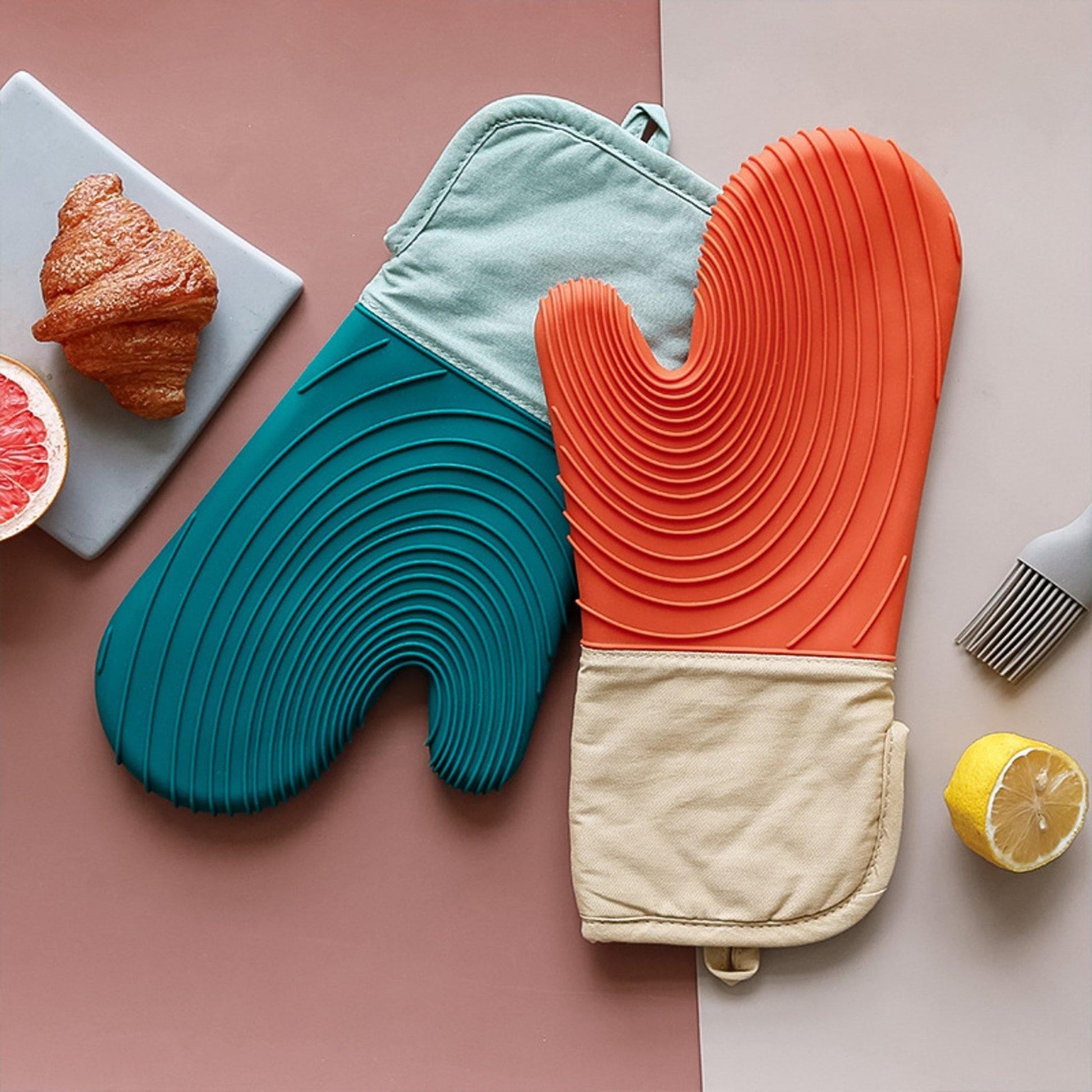 Silicone Heat Proof Gloves | Food Grade Silicone | 2 Pcs