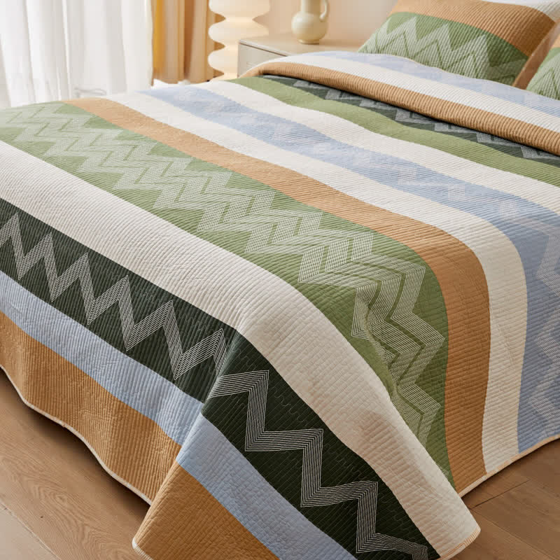 Quilted Bedding Set | Cotton | Queen or King Size with Pillowcases