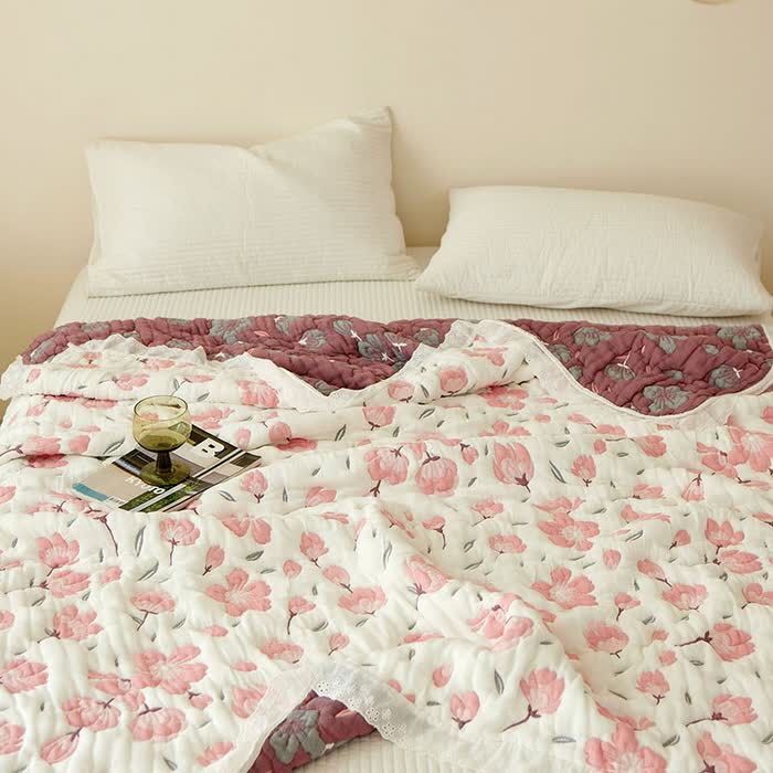 Peach Blossom Quilt | Bamboo Fiber | Full/Queen Size