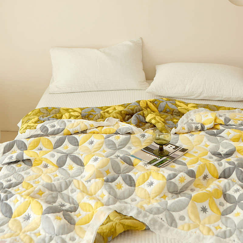Bamboo Fiber Quilt | Floral Lace Edge | Full & Queen Sizes