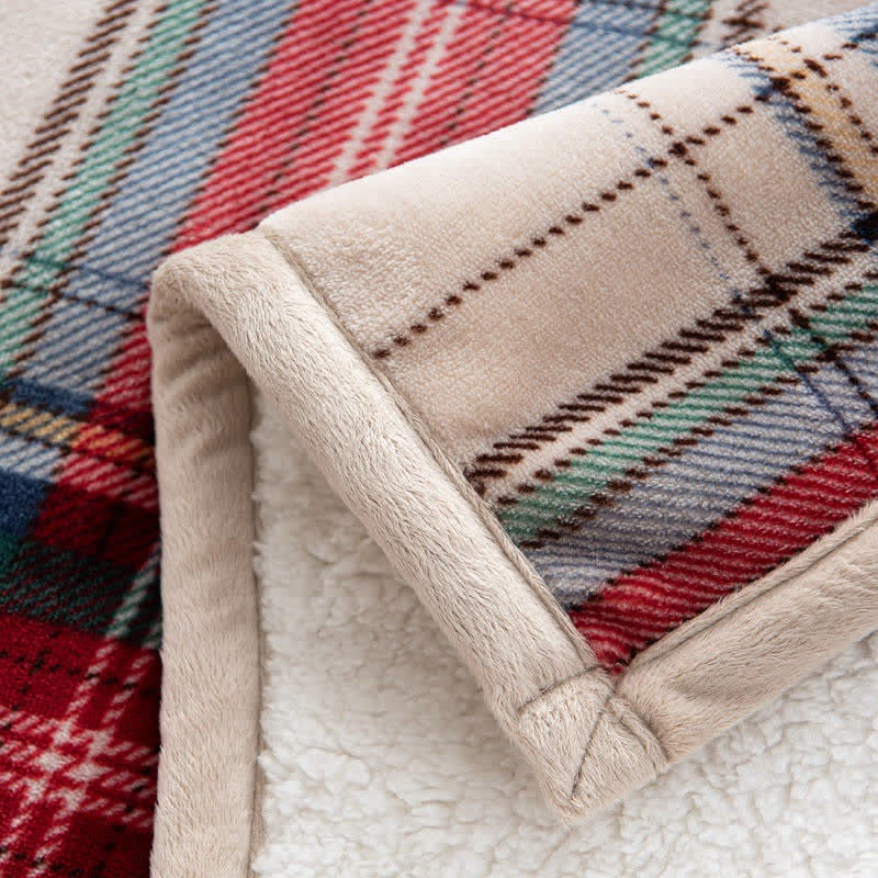 Christmas Plaid Throw Blanket | Soft Polyester | Multiple Sizes