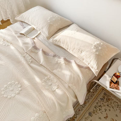 Floral Gauze Quilt | 3-Layer Polyester | Full/Queen/King Sizes