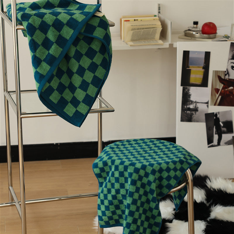 Retro Checkerboard Cotton Towel | Breathable & Soft | 35cm x 75cm