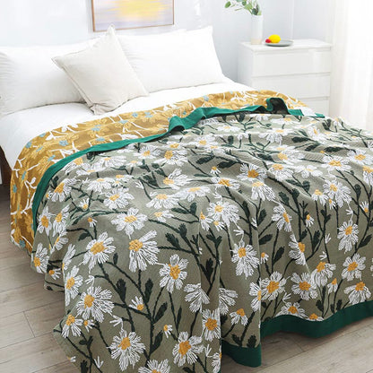 Daisy Print Reversible Quilt | 100% Organic Cotton | Full/Queen/King Sizes