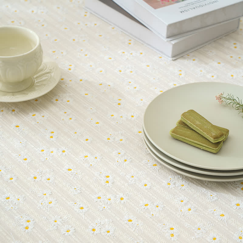 Decorative Cotton Tablecloth | Pastoral Daisy Design | Multiple Sizes