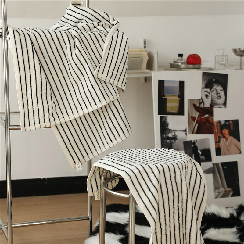 Breathable Cotton Bath Towel | White & Black Striped | 70cm x 140cm