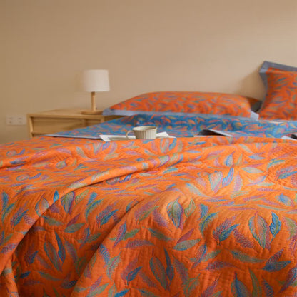 Cotton Gauze Quilt | Reversible Feather Design | Full/Queen Size
