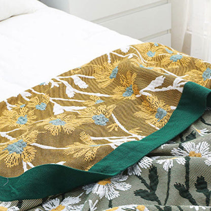 Daisy Print Reversible Quilt | 100% Organic Cotton | Full/Queen/King Sizes