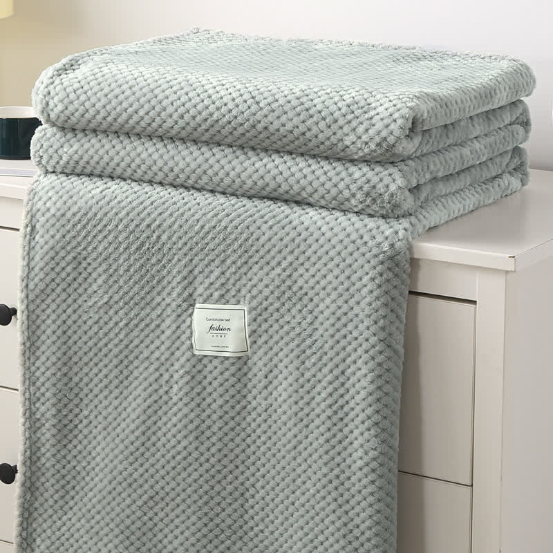 Lightweight Throw Blanket | Soft Polyester | Full Size 71"x79"