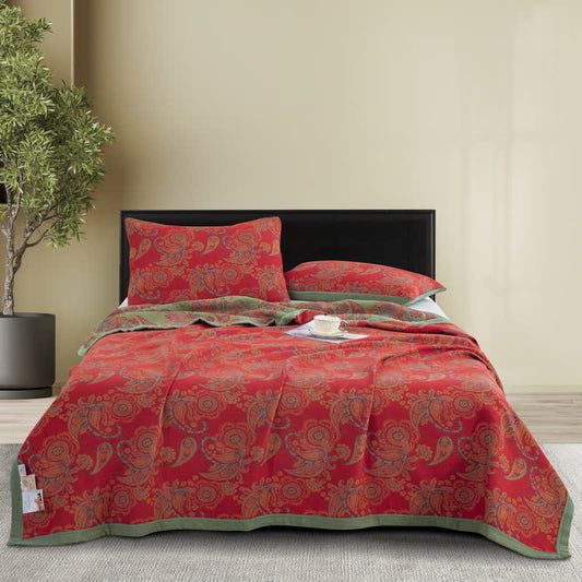 Retro Jacquard Quilt | 100% Organic Cotton | Reversible with Pillowcases