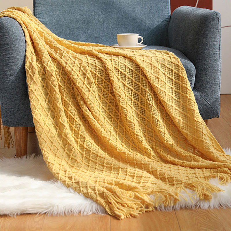 Knitted Prismatic Pattern Blanket | Acrylic Fiber | 127cm x 152cm