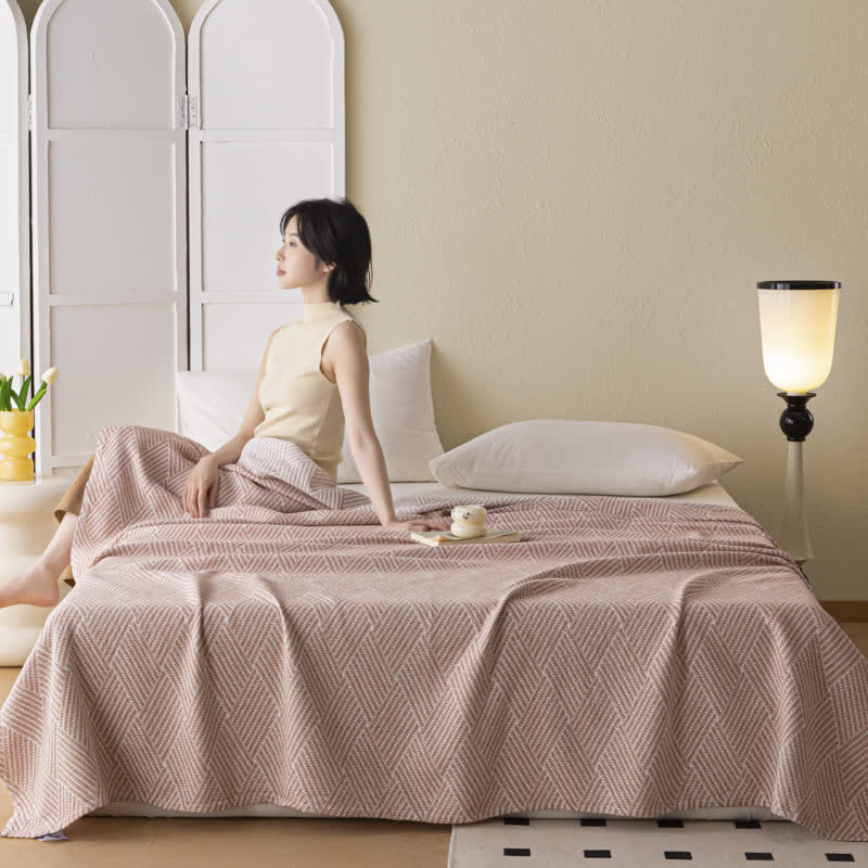 Neutral Diamond Print Quilt | 100% Organic Cotton | Full/Queen Size