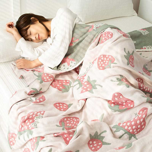 Strawberry Quilt | 100% Organic Cotton | Reversible, Full/Queen Size