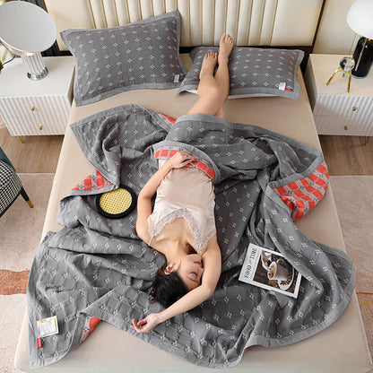 Modern Breathable Quilt | Eco-Friendly Polyester | Full & Queen Sizes