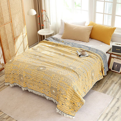 Cotton Quilt | Reversible Geometric Pattern | Full/Queen Size