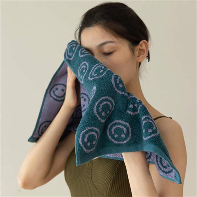 Combed Cotton Towel | Soft & Absorbent | Smiling Pattern | 70cm x 140cm