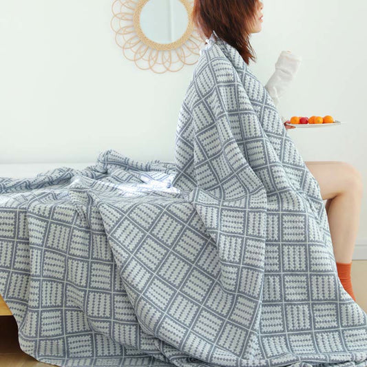 Plaid Quilt | 100% Organic Cotton | Lightweight Reversible Design