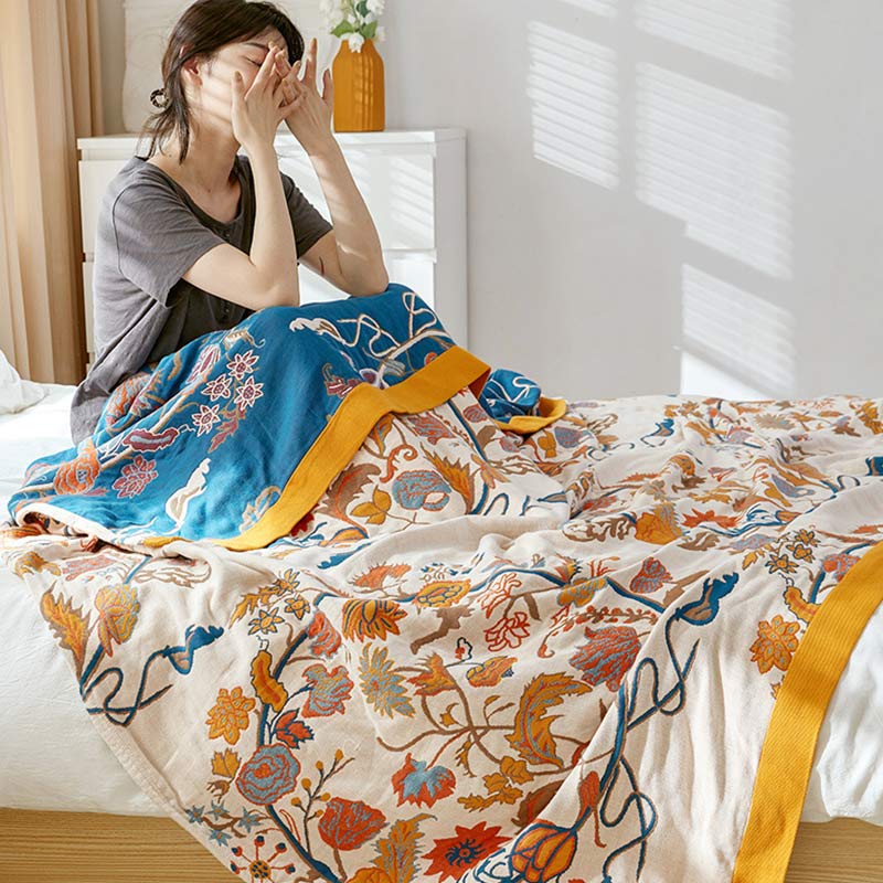 Blooming Flower Pattern Quilt | 100% Organic Cotton | Reversible Design