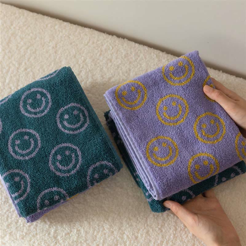 Combed Cotton Towel | Soft & Absorbent | Smiling Pattern | 70cm x 140cm